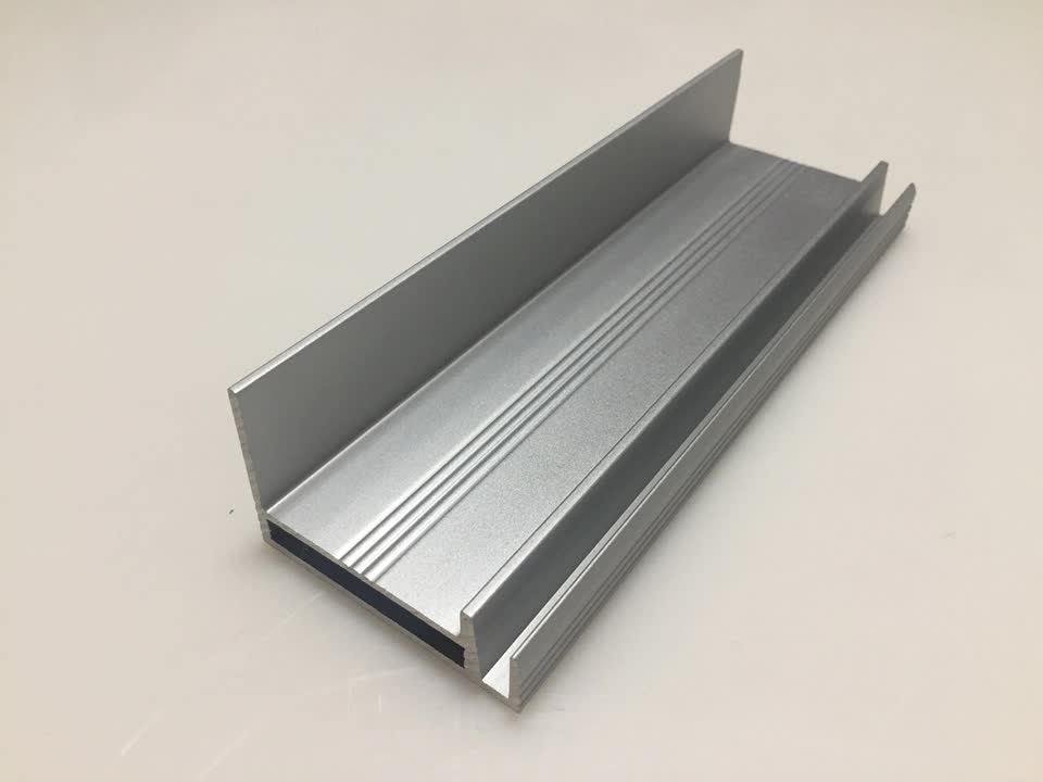 Profil de section en aluminium de cadres de panneaux solaires