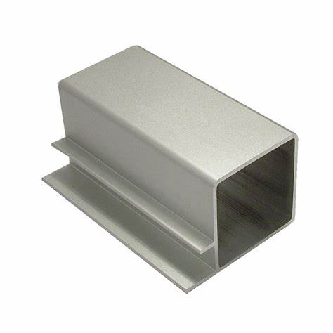 Tuyaux de grande taille Tube rectangulaire en aluminium avec bride